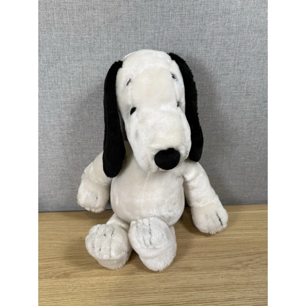 Vintage Peanuts Snoopy Plush 18